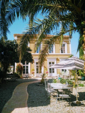 Отель La Maison des Palmiers  Ом 